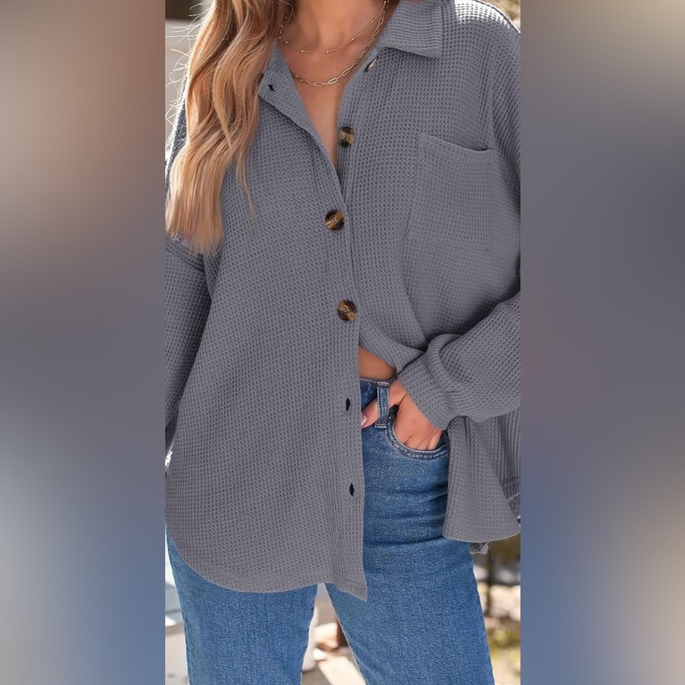 NEW! Elegant Gray Waffle Knit Cardigan, buttons/ collar Shacket size Medium